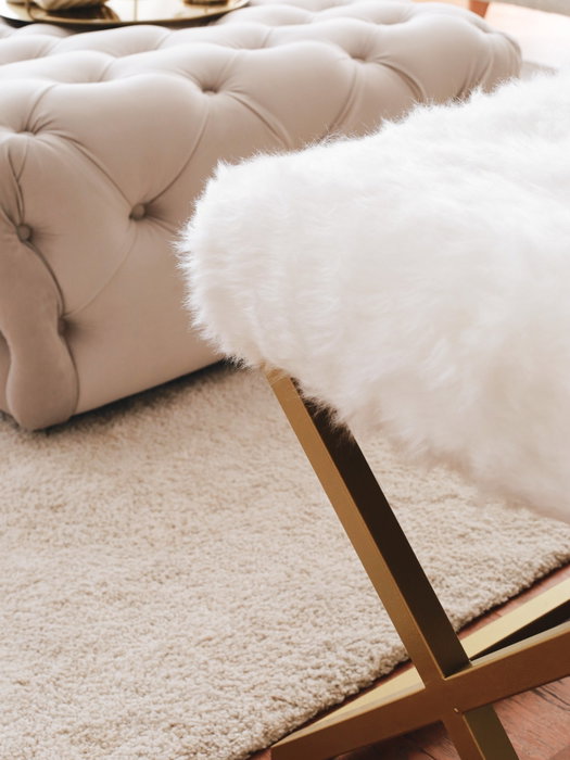 Atelier Del Sofa Capraz Pelush Banco Oro Blanco 100cm Ancho x 50cm Alto x 40cm Profundo
